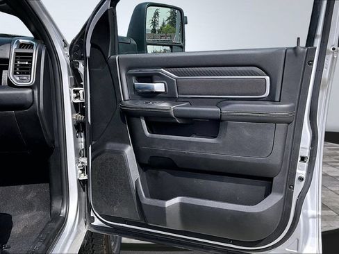 Certified 2026 RAM 2500 Big Horn AWD/4WD image 15