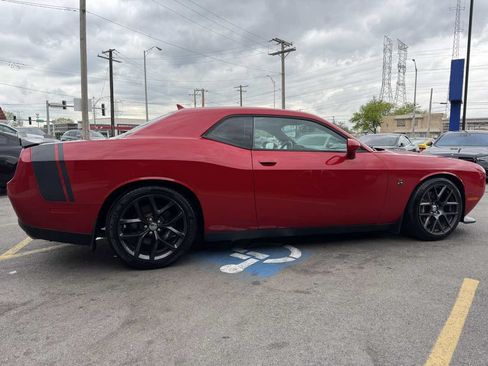 Used 2016 Dodge Challenger R/T Scat Pack RWD image 6