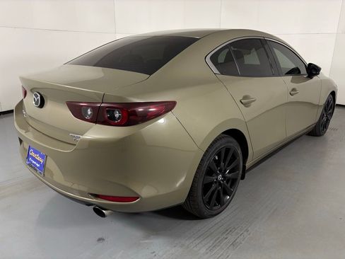 Used 2024 MAZDA MAZDA3 s image 10