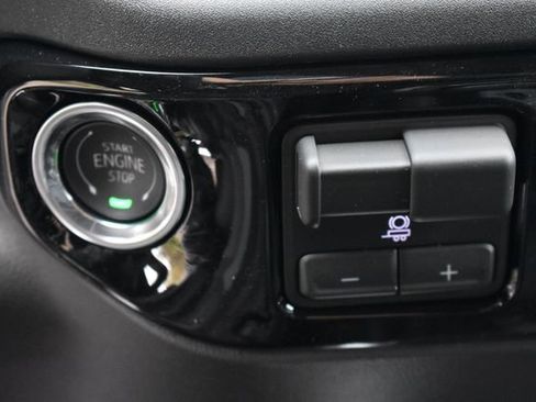 New 2026 Chevrolet Silverado 1500 LT Trail Boss w/ Dark Appearance Package AWD/4WD image 33