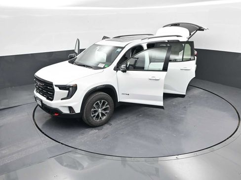 New 2026 GMC Acadia AT4 w/ Luxury Package image 40