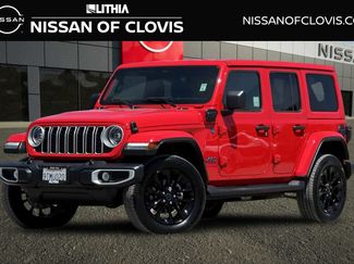 Used 2025 Jeep Wrangler Unlimited Sahara AWD/4WD video 1