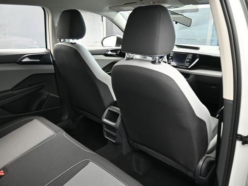 Used 2022 Volkswagen Taos S image 35