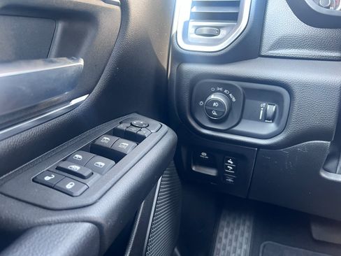 Used 2025 RAM 1500 Big Horn AWD/4WD image 21