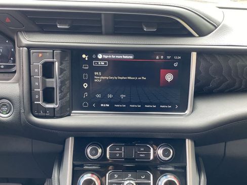 Used 2024 GMC Yukon Denali w/ Denali Reserve Package AWD/4WD image 23