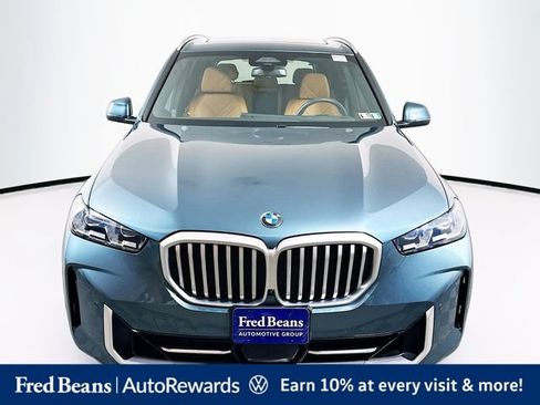 Used 2024 BMW X5 xDrive40i w/ Premium Package AWD/4WD image 2
