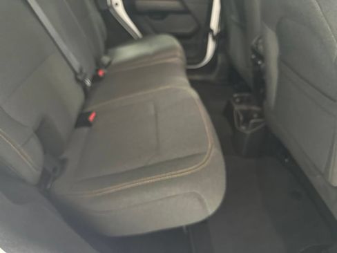 Used 2025 Jeep Wrangler Unlimited Sahara AWD/4WD image 50