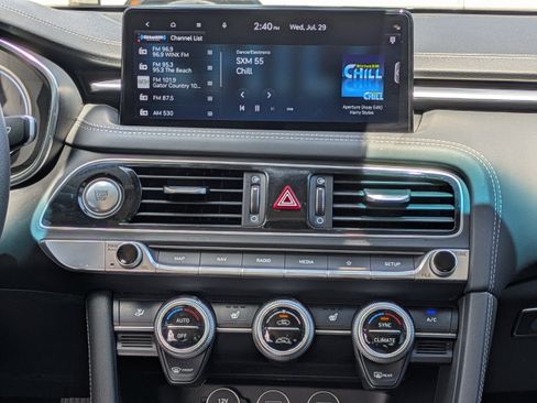 Certified 2023 Genesis G70 2.0T RWD image 16