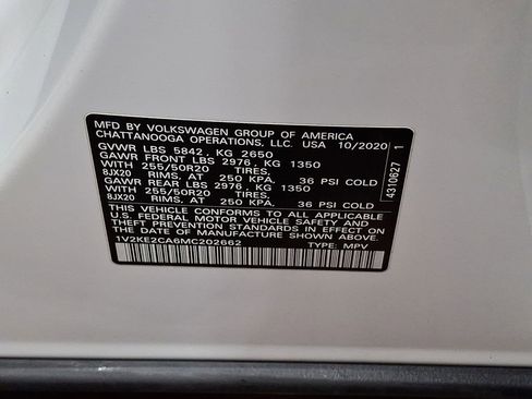 Used 2021 Volkswagen Atlas Cross Sport SE w/ Panoramic Sunroof Package image 25