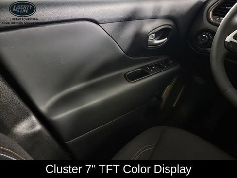 Used 2023 Jeep Renegade Latitude w/ Sun/Sound Group AWD/4WD image 30