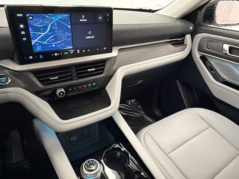 New 2026 Ford Explorer Platinum w/ LUX Leather Package image 27