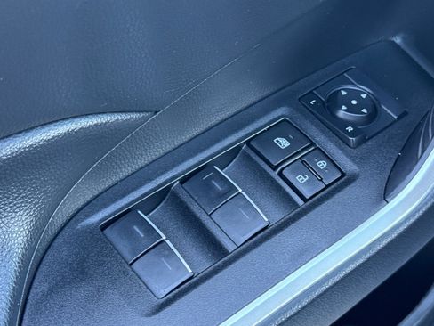 Used 2024 Toyota RAV4 XLE AWD/4WD image 13