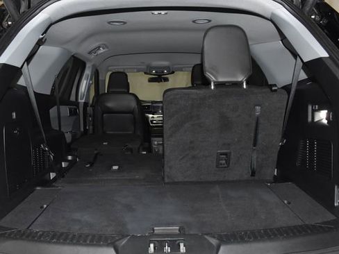 Used 2022 Ford Explorer XLT w/ Equipment Group 202A image 33