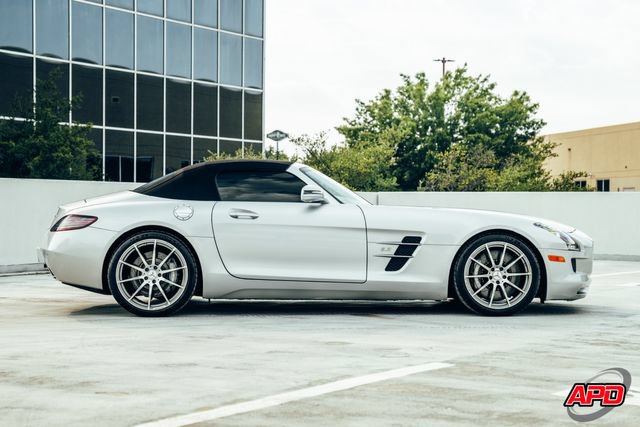 Used 2012 Mercedes-Benz SLS AMG Roadster image 38