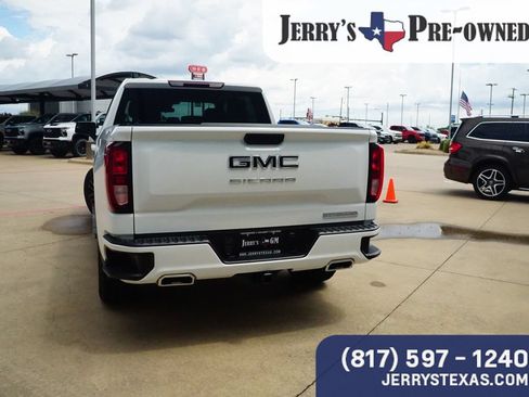 Used 2023 GMC Sierra 1500 Elevation w/ LPO, Elevation Black Package AWD/4WD image 4