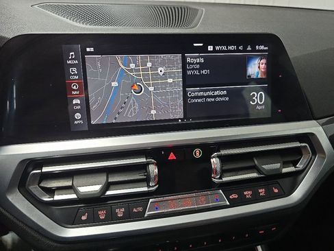 Used 2020 BMW 330i xDrive Sedan w/ Convenience Package AWD/4WD image 25