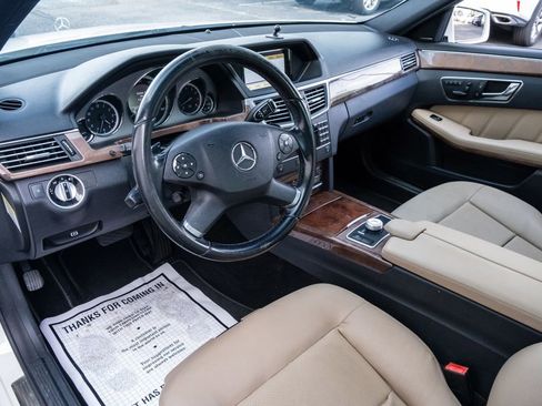 Used 2011 Mercedes-Benz E 350 4MATIC Sedan image 11