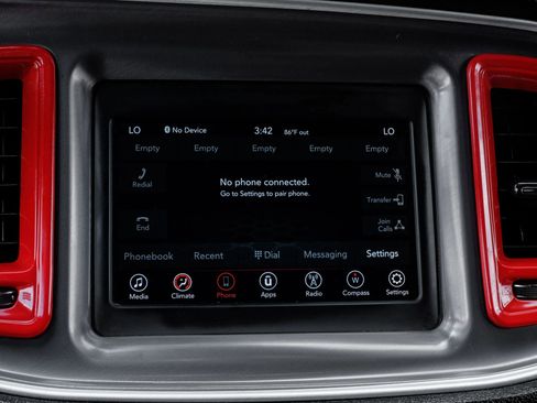 Used 2019 Dodge Challenger R/T RWD image 36