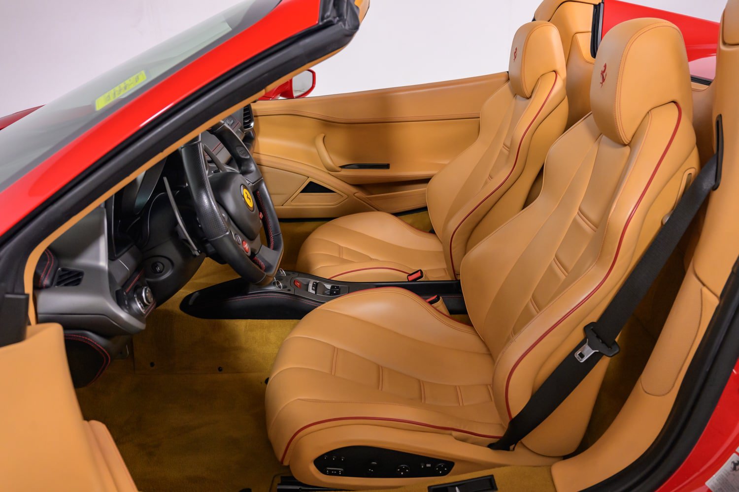 Used 2013 Ferrari 458 Spider RWD image 28