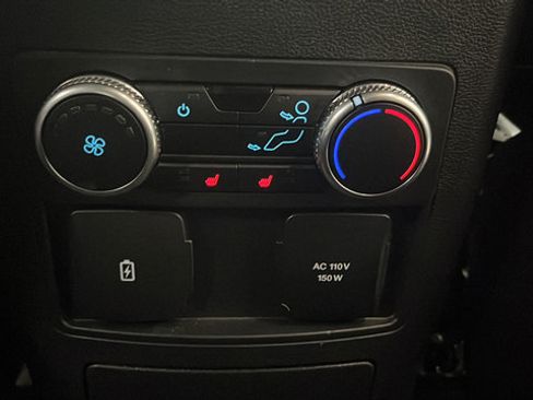 Used 2023 Ford Explorer Limited w/ Hybrid Equipment Group 310A AWD/4WD image 38