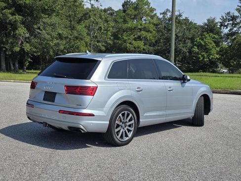Used 2019 Audi Q7 3.0T Premium Plus w/ Premium Plus Package AWD/4WD image 5