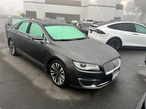 Used 2018 Lincoln MKZ Reserve image 2