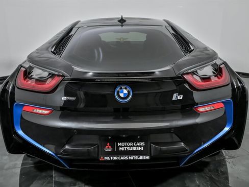 Used 2015 BMW i8 image 9