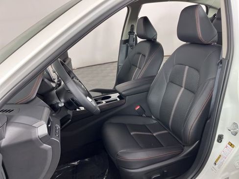 New 2025 Nissan Altima 2.5 SR image 18