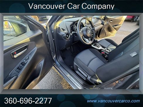 Used 2018 Toyota Yaris iA image 13