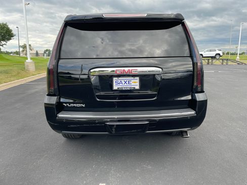 Used 2018 GMC Yukon Denali w/ Denali Ultimate Package AWD/4WD image 4