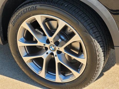 Certified 2025 BMW X5 sDrive40i w/ Premium Package image 7