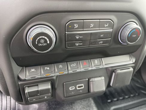 New 2026 Chevrolet Silverado 1500 W/T w/ WT Safety Package AWD/4WD image 18