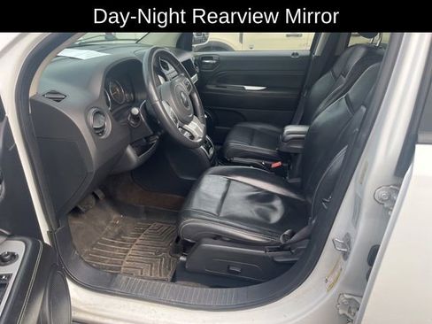 Used 2015 Jeep Compass High Altitude AWD/4WD image 6