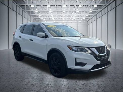 Used 2018 Nissan Rogue S AWD/4WD image 9