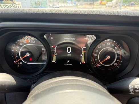 Used 2025 Jeep Wrangler Sport AWD/4WD image 11