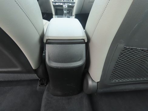 Used 2020 Hyundai Elantra Limited w/ Ultimate Package 03 FWD image 19