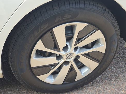 Used 2024 Nissan Altima 2.5 S FWD image 20