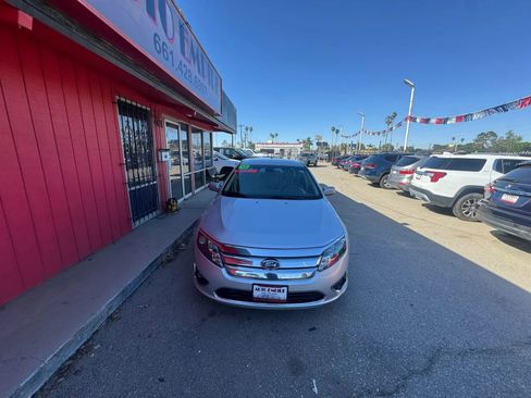 Used 2012 Ford Fusion SEL image 3