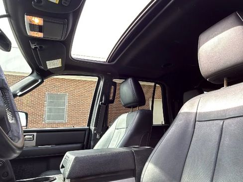 Used 2015 Ford Expedition EL XLT w/ Equipment Group 202A image 21