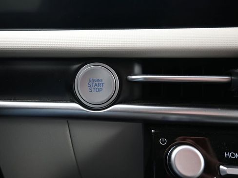 Used 2025 Hyundai Tucson SEL AWD/4WD image 14