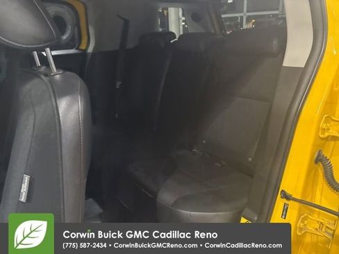 Used 2007 Toyota FJ Cruiser 4WD image 23