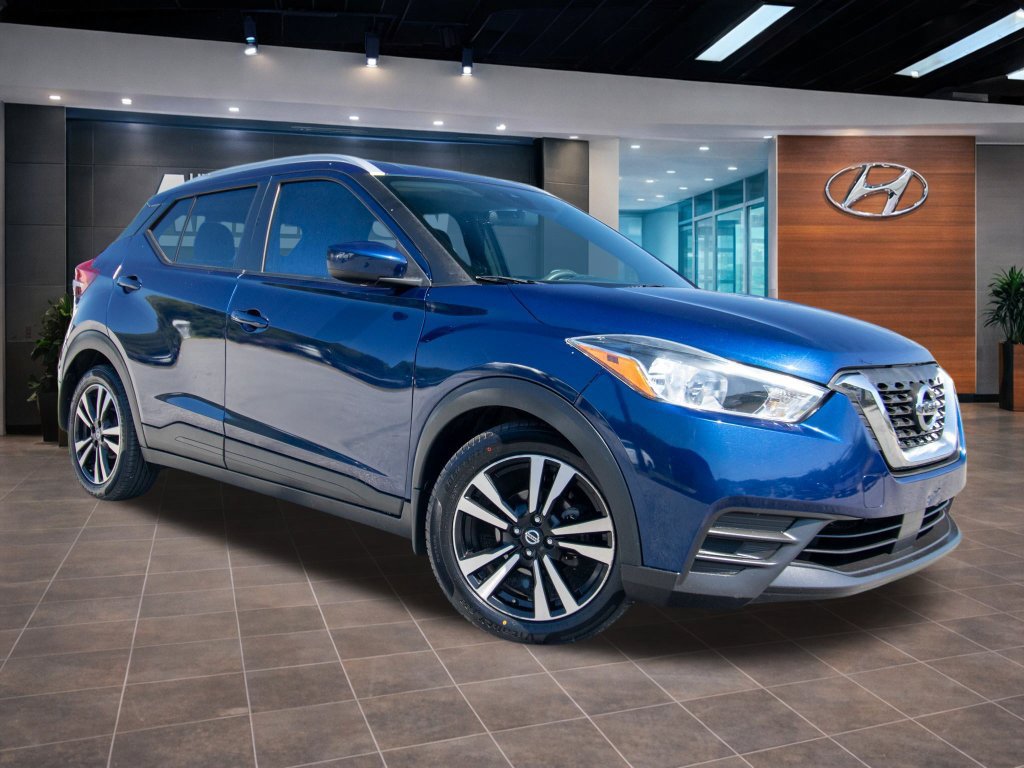 Used 2020 Nissan Kicks SV FWD image 3