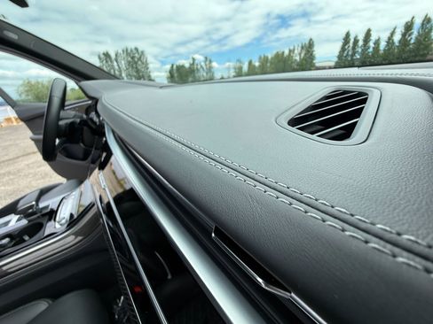 Used 2022 Audi SQ7 Prestige w/ Prestige Package image 62