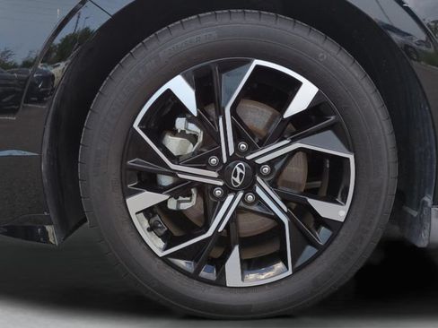 Certified 2024 Hyundai Sonata SEL FWD image 26