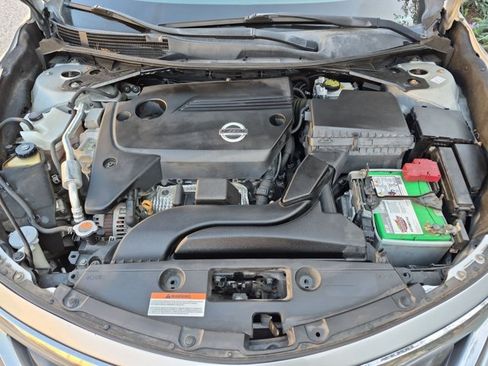 Used 2013 Nissan Altima 2.5 S FWD image 20