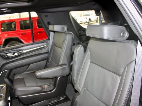 Used 2024 GMC Yukon Denali image 14