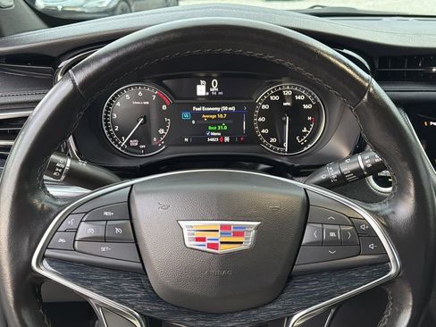 Certified 2023 Cadillac XT5 Premium Luxury w/ LPO, Floor Liner Package AWD/4WD image 5