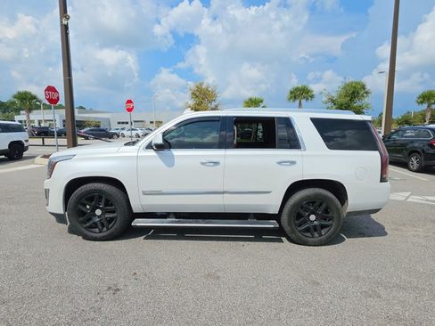 Used 2016 Cadillac Escalade Premium AWD/4WD image 9