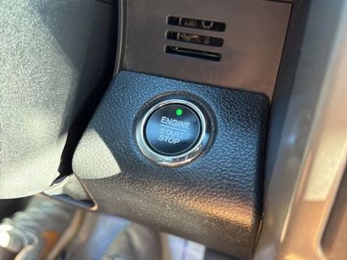Used 2019 Ford Expedition XLT w/ Equipment Group 201A AWD/4WD image 22