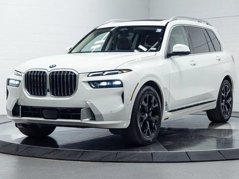 Used 2026 BMW X7 xDrive40i AWD/4WD image 6